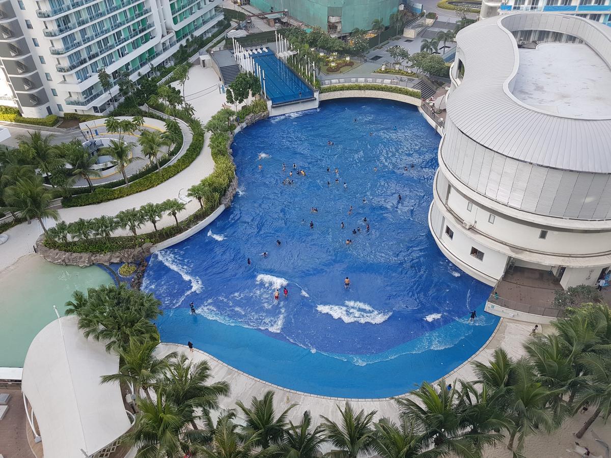 Maui Condotel Azure Residence Manila Exterior photo